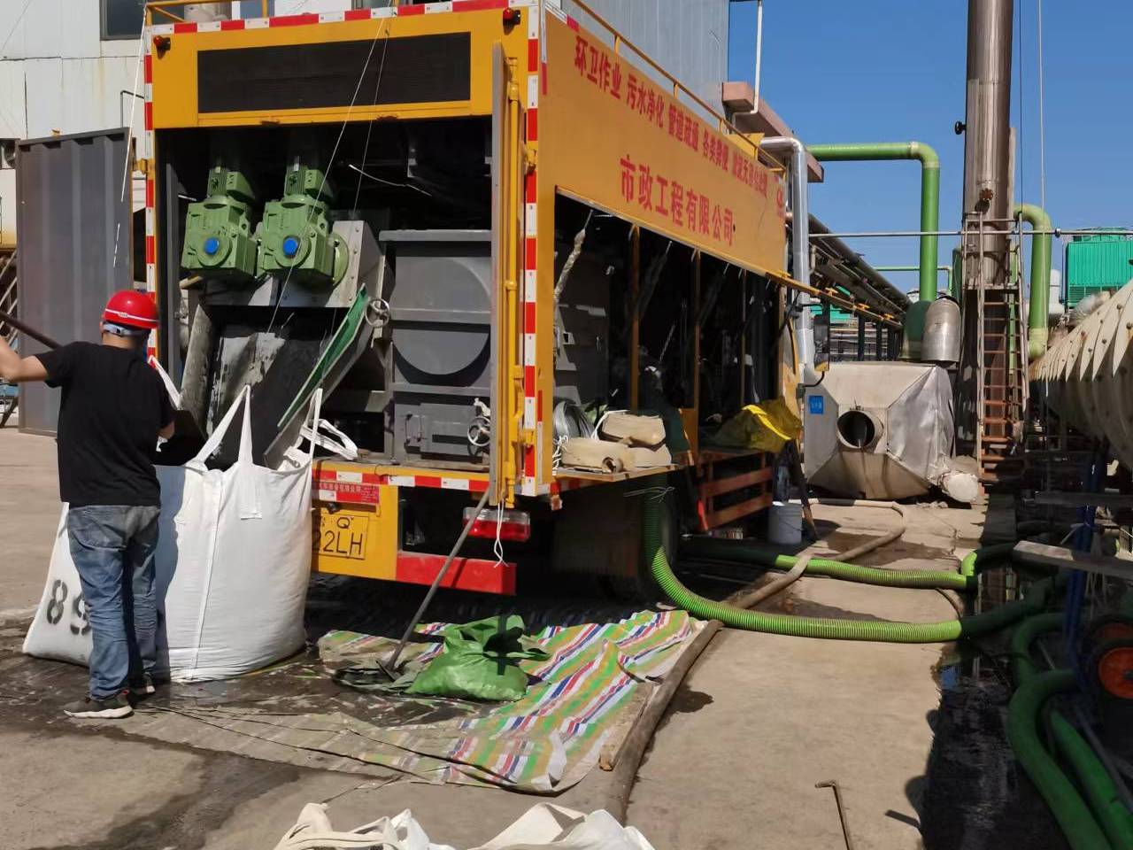 织金淤泥压干处理